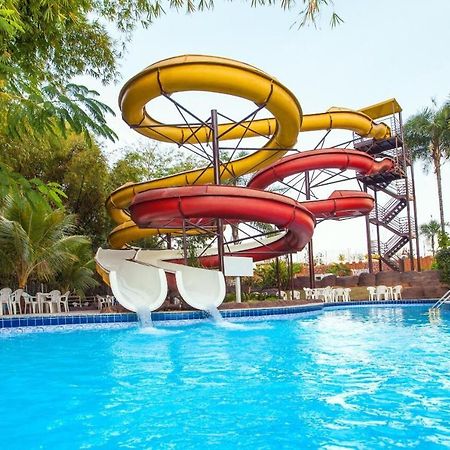 Golden Dolphin Aparthotel Caldas Novas Bagian luar foto